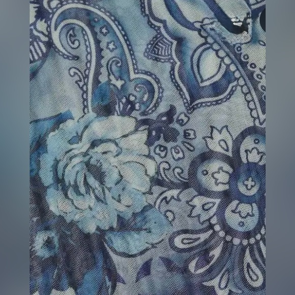 Johnny Was Jade The Mesh Midi Dress with Bateau Neckline Size S

Color: Isobel - Picture 7 of 7